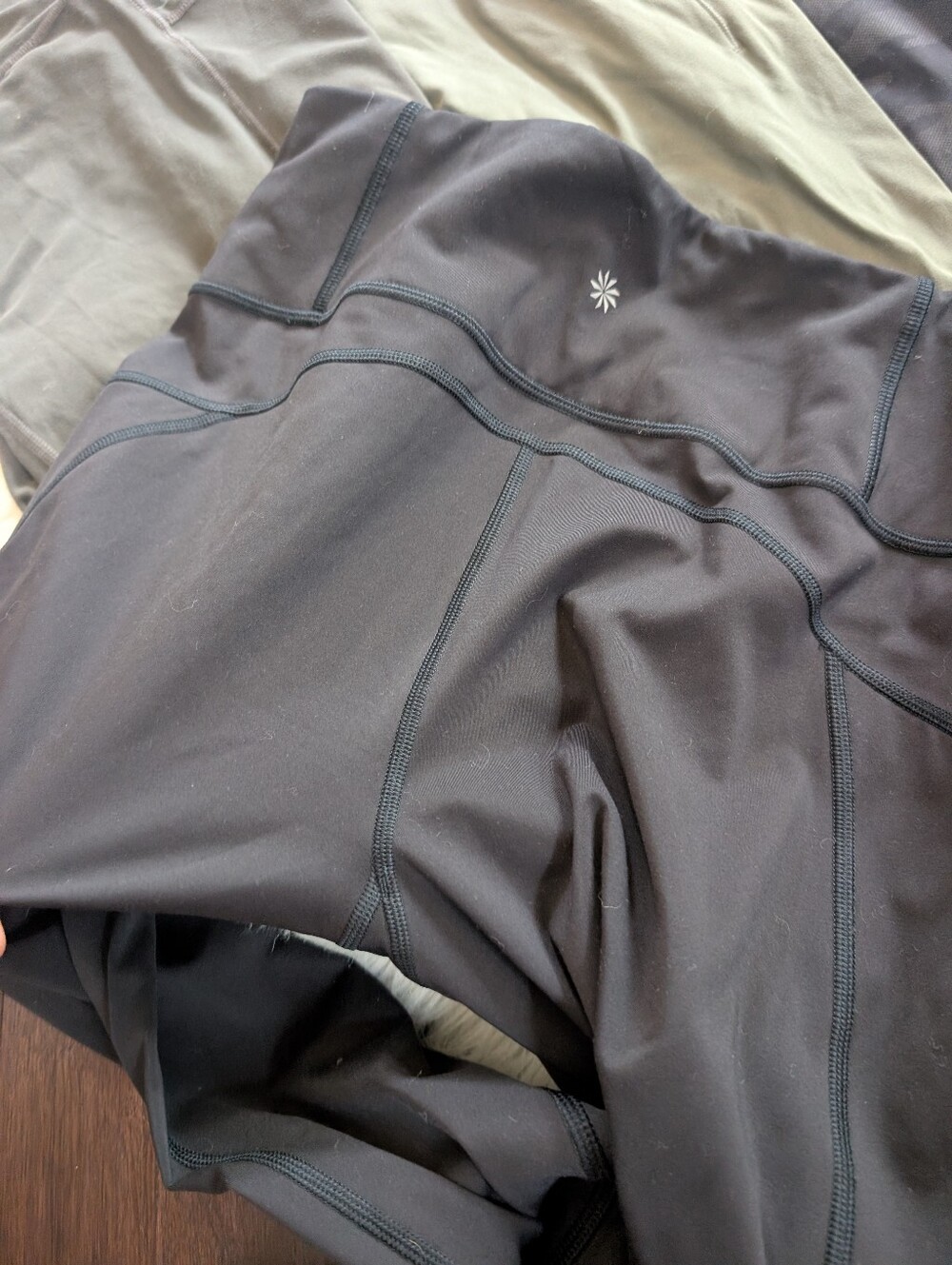 Bundle! 4 Athleta Leggings Large Rainier Reflective Inclination Moto Salutation - Picture 5 of 14